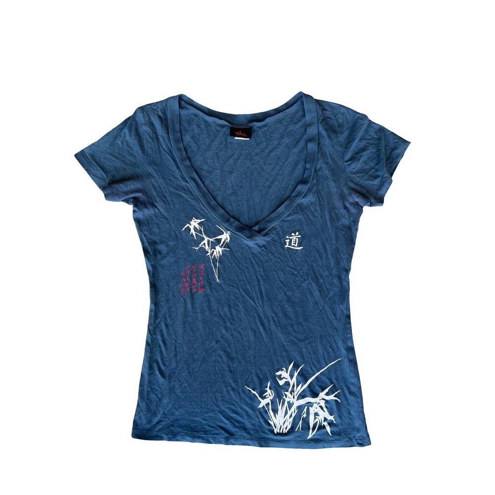 VTG 2000s Y2K TAO Las Vegas Deep V-Neck T-Shirt Made in USA Bamboo Asian Graphic
